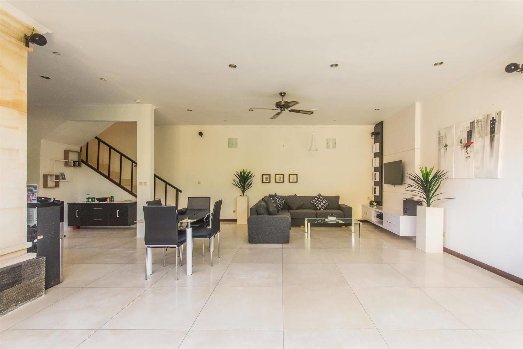 Villa Krisna Seminyak Kültér fotó